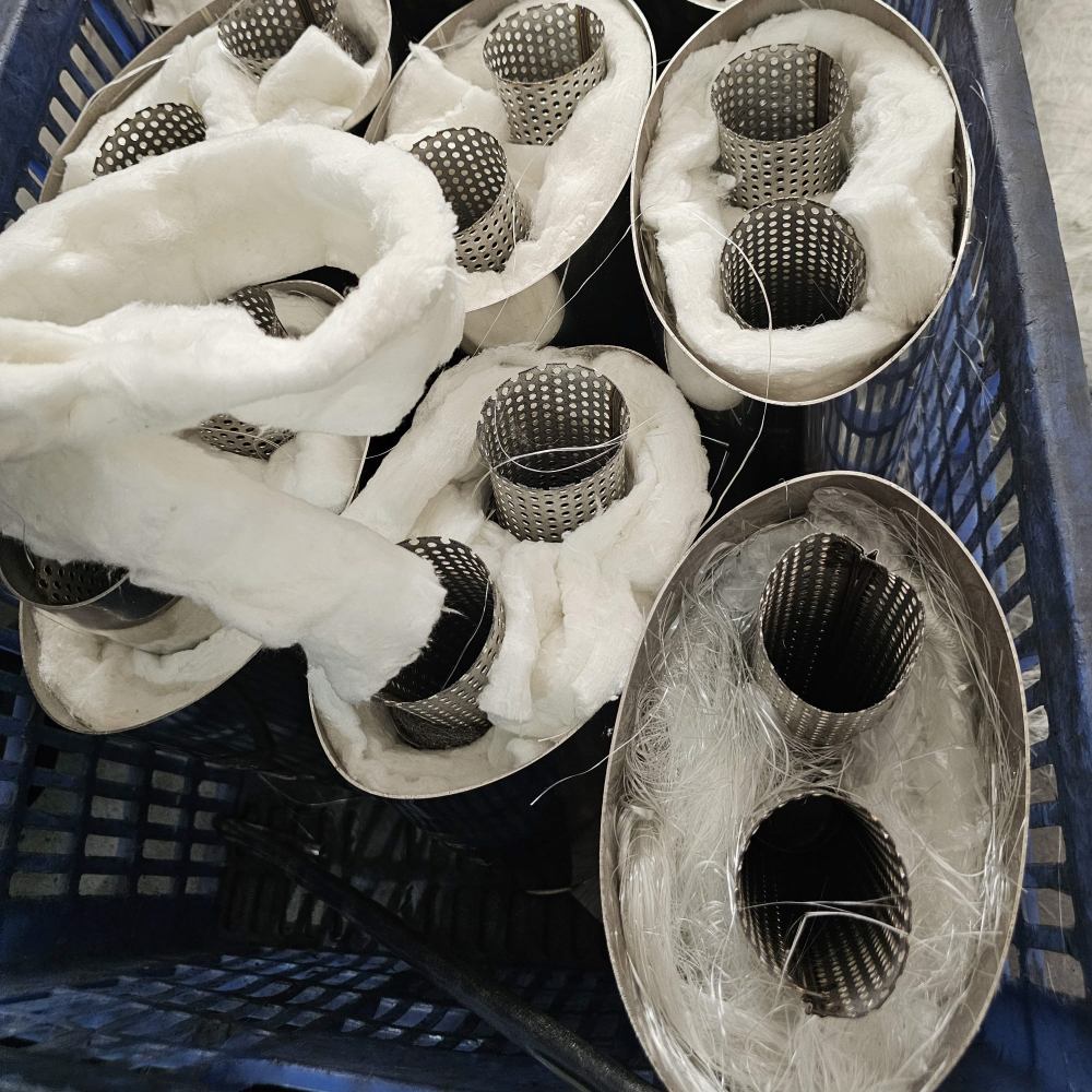 Сравнение материалов набивки глушителя: керамика, стекловолокно и нержавеющая сталь