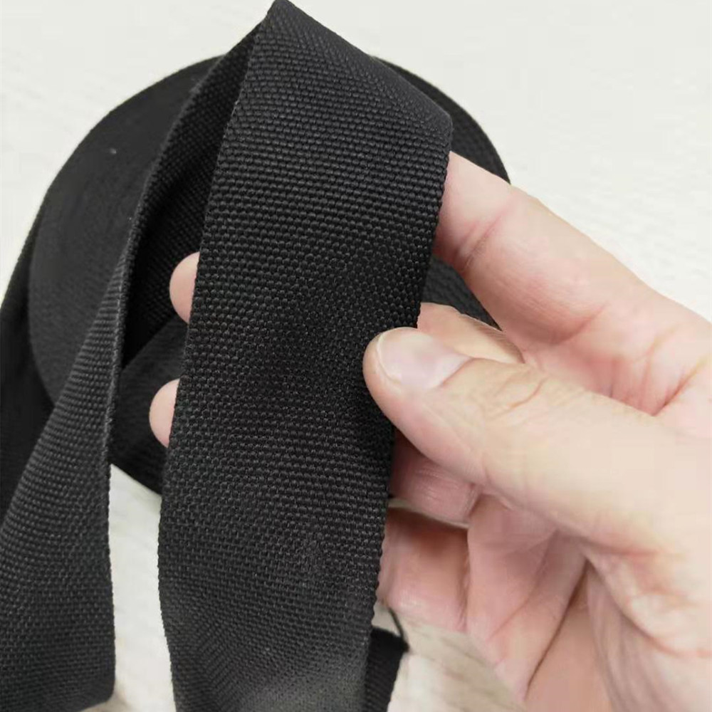 Что такое нейлоновый защитный рукав для шланга и как он используется?
